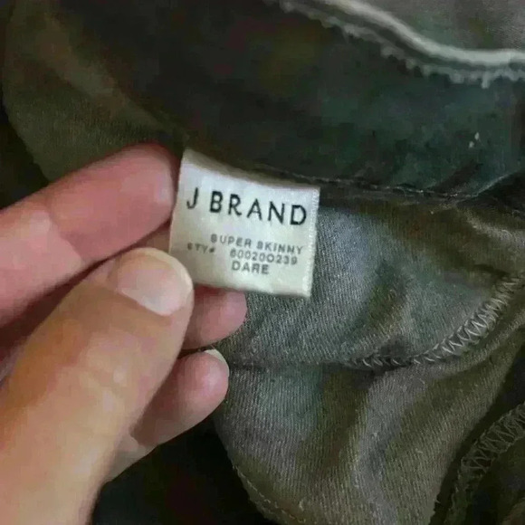 J Brand 620 Mid Rise Super Skinny Jeans, Dare Washed Black Size 29 - Picture 4 of 9